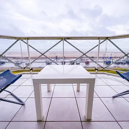 Apartman Front De *